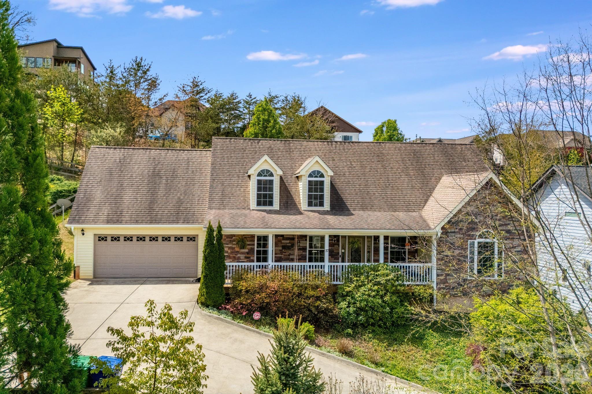 17 Moss Pink Place, Asheville, NC — property listing photo