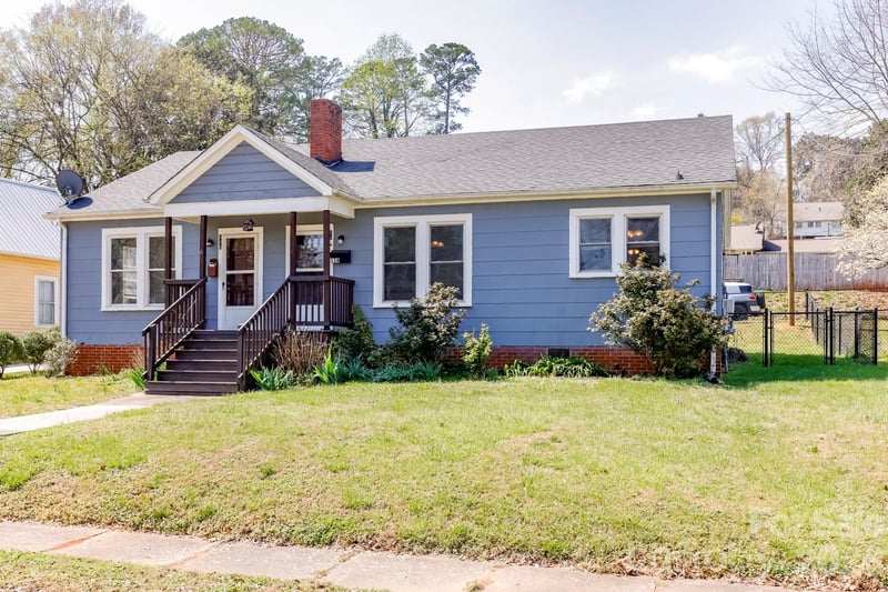 114 S Mitchell Street, Rutherfordton, NC - 2 beds, 2 baths, 1,380 sqft - $225,000