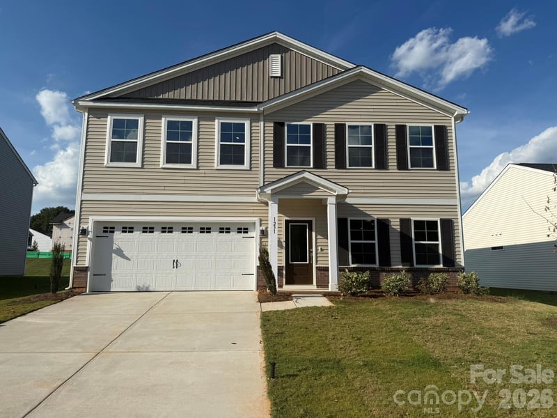 1231 Bansal Drive, Charlotte, NC - 5 beds, 2.5 baths, 2,217 sqft - $436,253