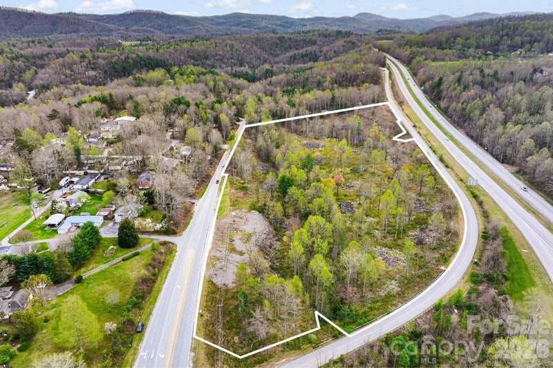 110 Laurel Acres Lane, Flat Rock, NC -  - $999,000