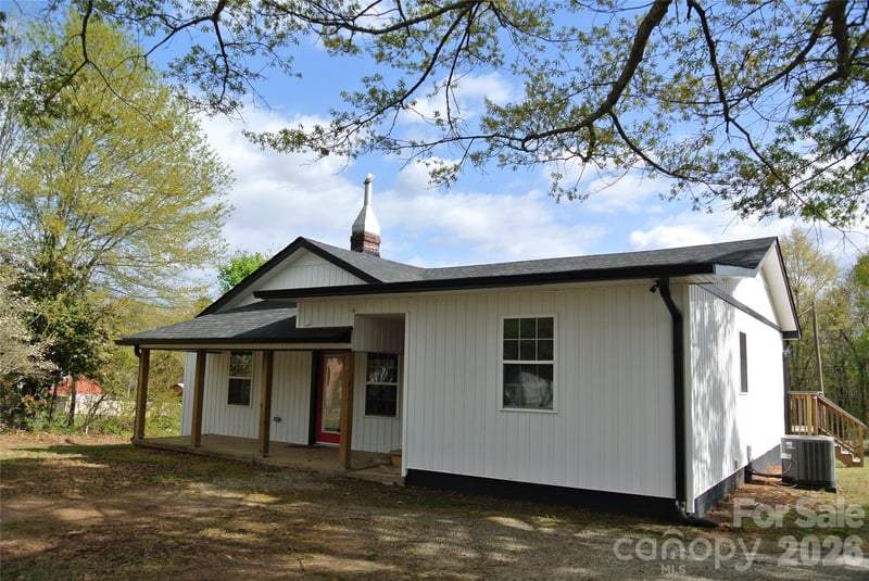 123 Moore Road, Ellenboro, NC - 3 beds, 2 baths, 1,274 sqft - $216,500