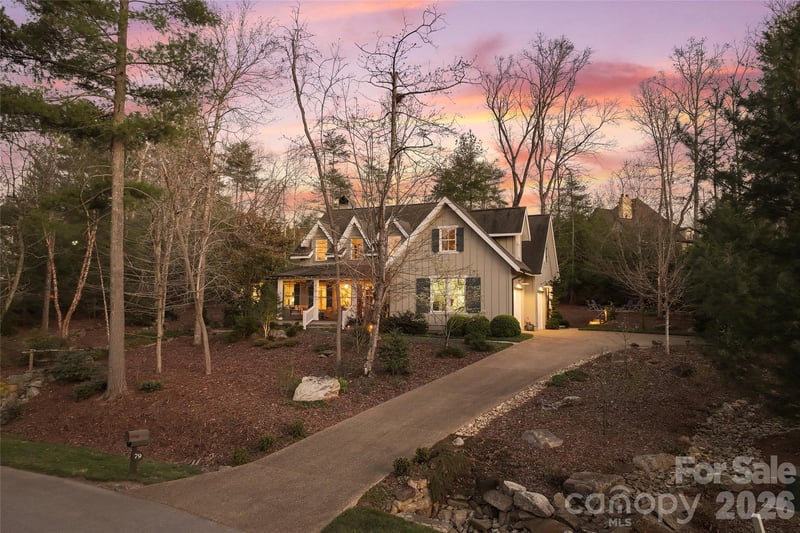 79 Chauncey Circle, Asheville, NC - 4 beds, 3.5 baths, 3,242 sqft - $2,000,000