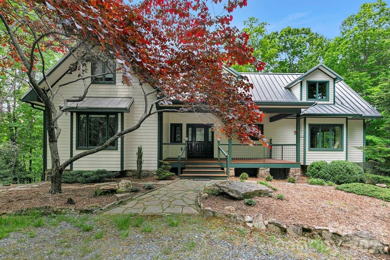 40 Walnut Ridge Circle, Brevard, NC - 3 beds, 3 baths, 3,047 sqft - $1,199,000