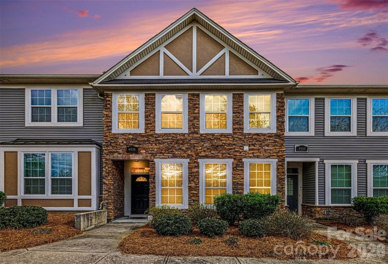 6650 Berewick Commons Parkway, Charlotte, NC - 3 beds, 2.5 baths, 1,784 sqft - $335,000