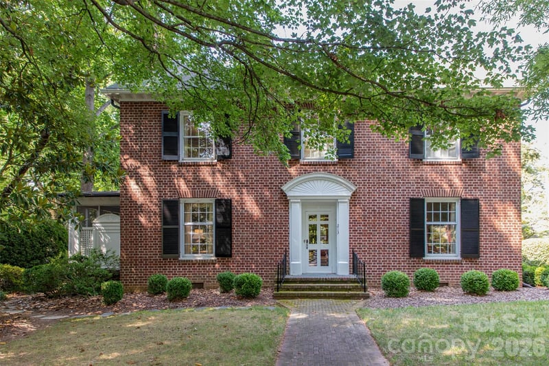 213 Union Street N, Concord, NC - 5 beds, 4.5 baths, 4,022 sqft - $1,290,000