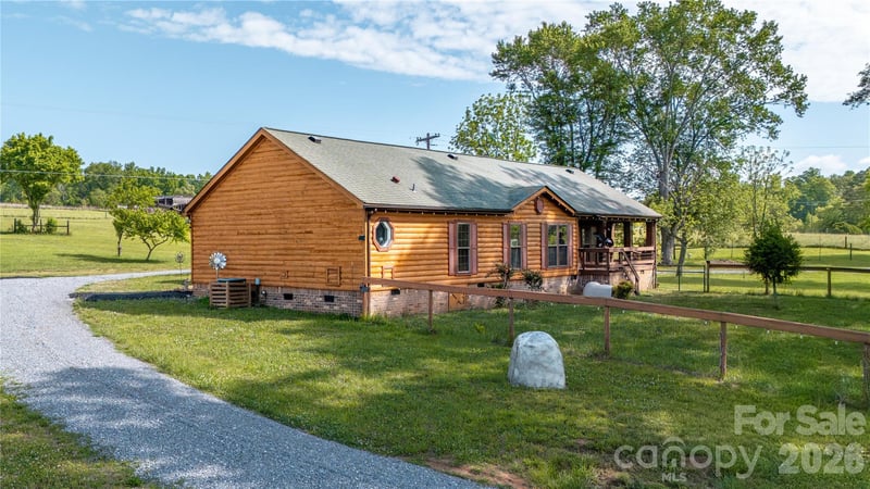 504 Jim Dobbins, Rutherfordton, NC - 3 beds, 2 baths, 1,587 sqft - $349,900