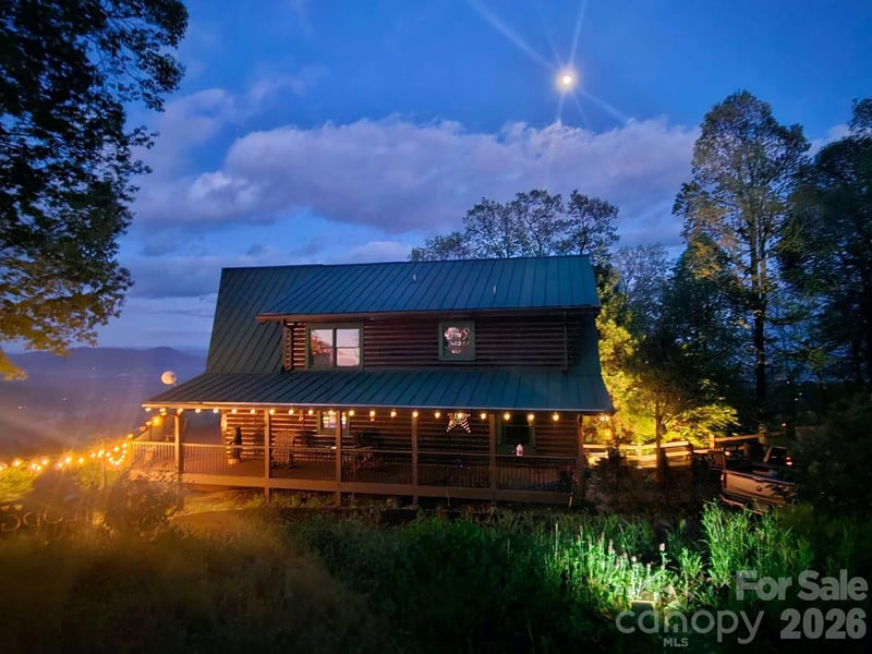 300 Williams Circle, Lake Lure, NC - 3 beds, 2.5 baths, 3,101 sqft - $774,900