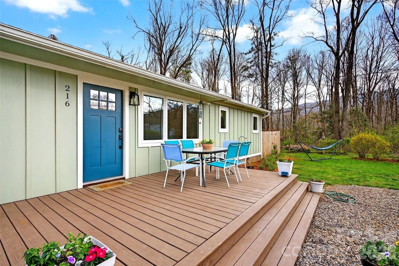 216 Vance Avenue, Black Mountain, NC - 4 beds, 2 baths, 1,332 sqft - $487,900