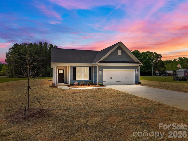 165 Eagle, Salisbury, NC - 3 beds, 2 baths, 1,571 sqft - $329,900