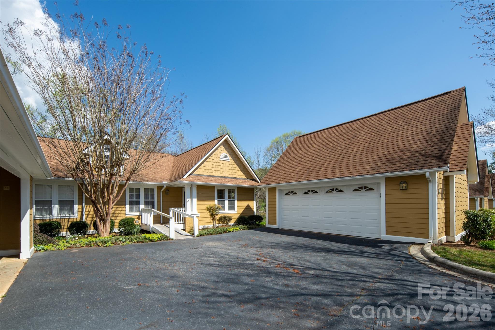 803 Woodlea, Asheville, NC. property listing photo