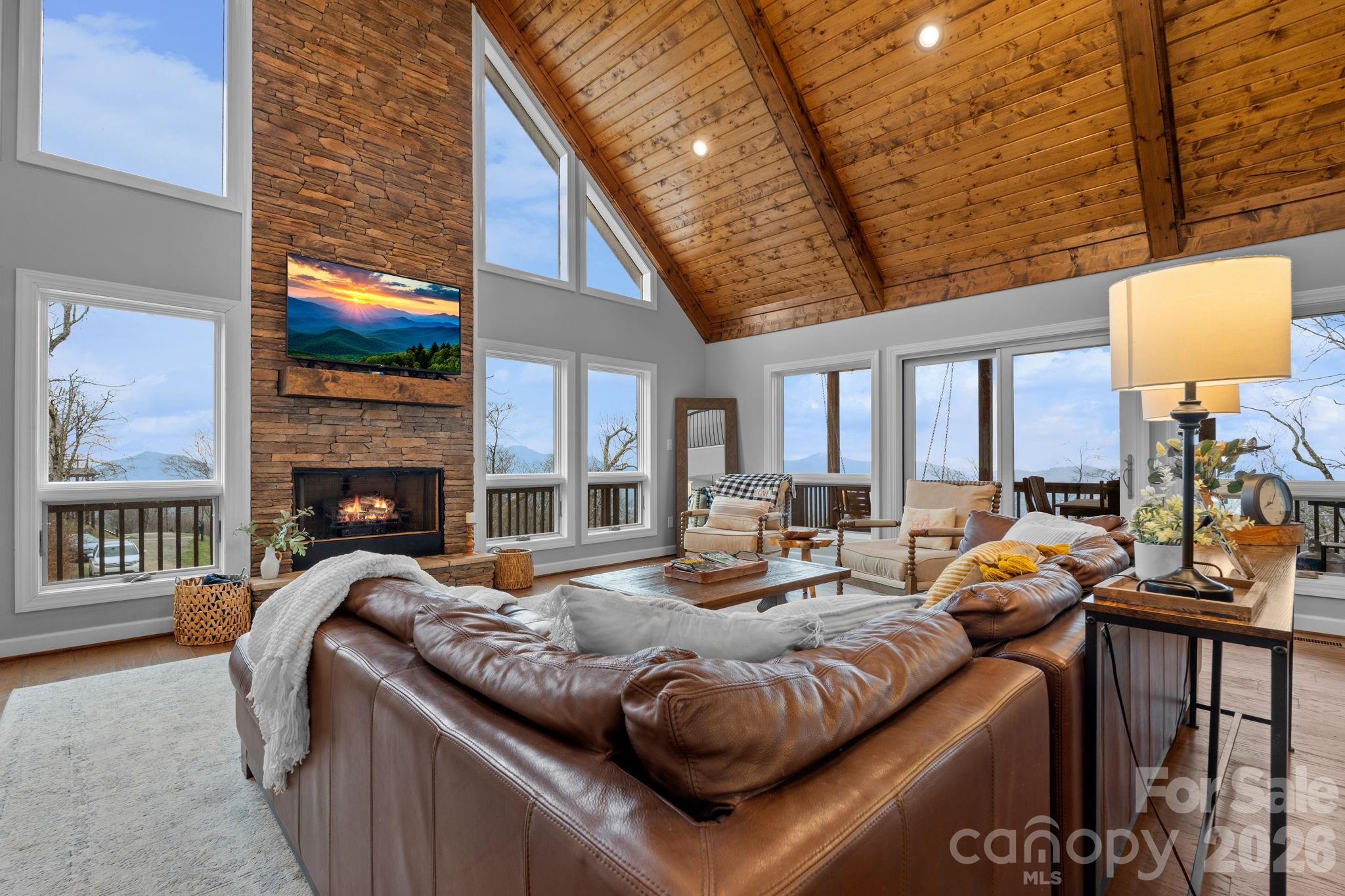 94 Silver Fox Ridge, Beech Mountain, NC. property listing photo
