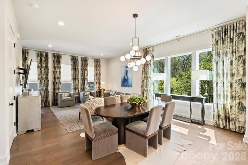 1500 Hawthorne Lane A, Charlotte, NC - 3 beds, 3.5 baths, 2,105 sqft - $720,000