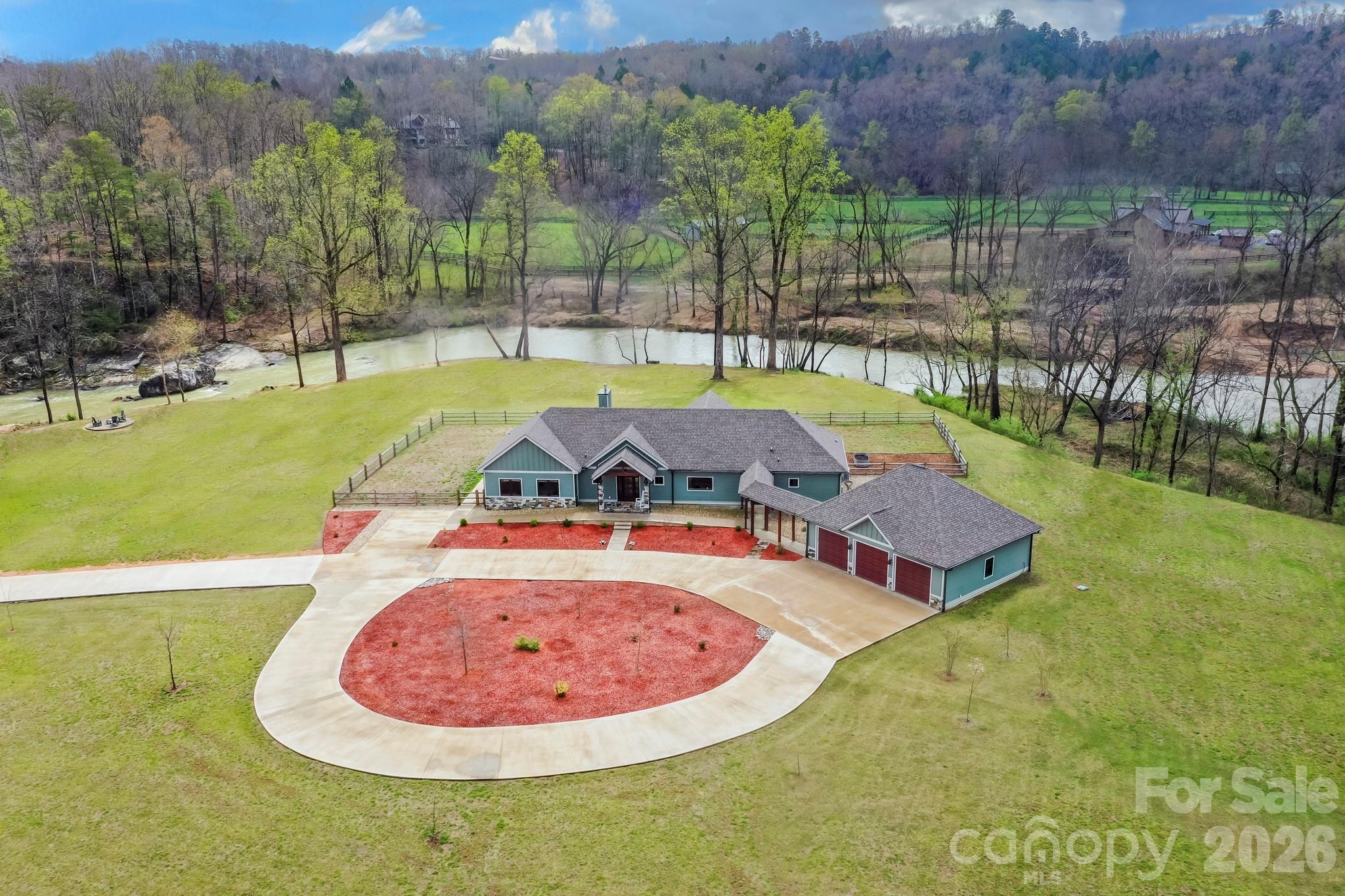 118 McOwenben Pass, Lake Lure, NC. property listing photo