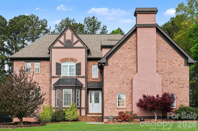 14515 Davis Trace Drive, Mint Hill, NC - 5 beds, 5.5 baths, 3,876 sqft - $819,000