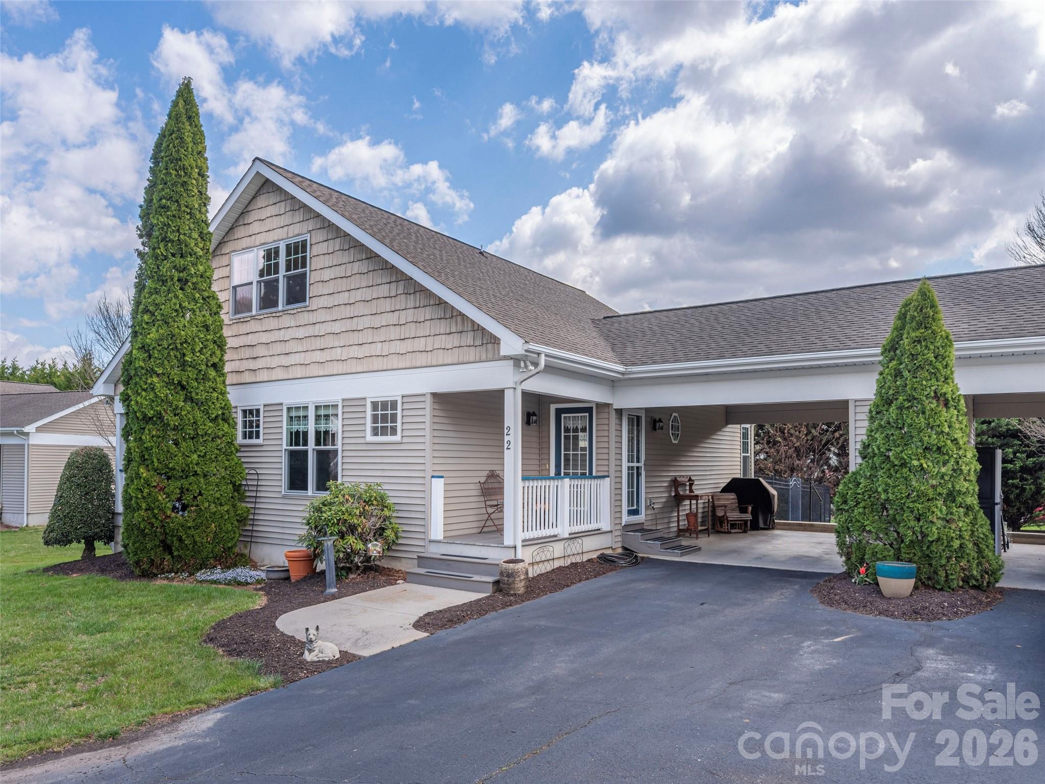 22 Cottage Loop, Waynesville, NC. property listing photo
