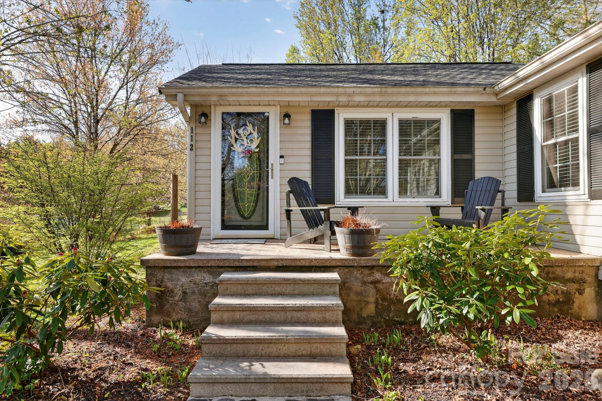 112 Gibbs Street, Hendersonville, NC. property listing photo