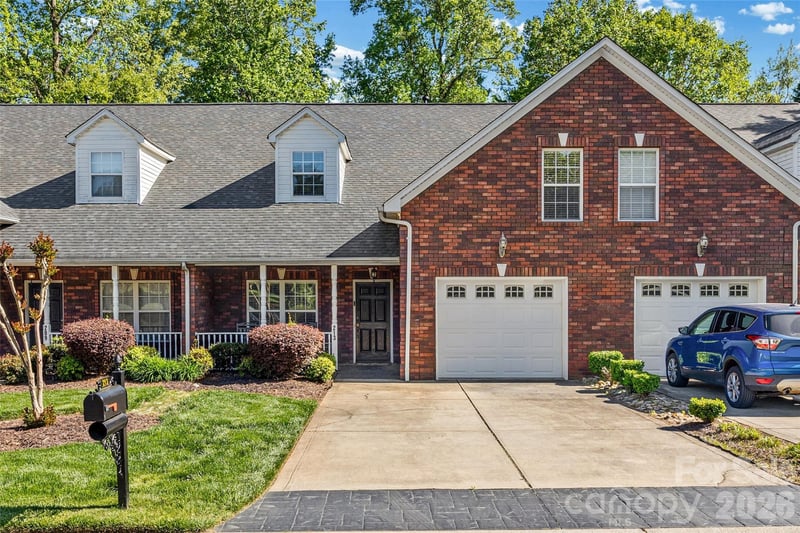 213 Quality, Mount Holly, NC - 3 beds, 3 baths, 1,973 sqft - $315,000