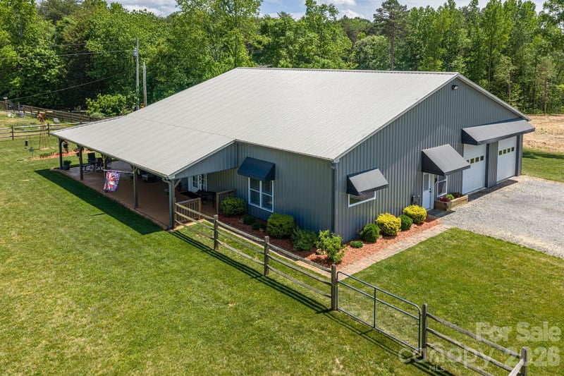 346 Car Farm Road, Lincolnton, NC - 2 beds, 1.5 baths, 1,944 sqft - $550,000