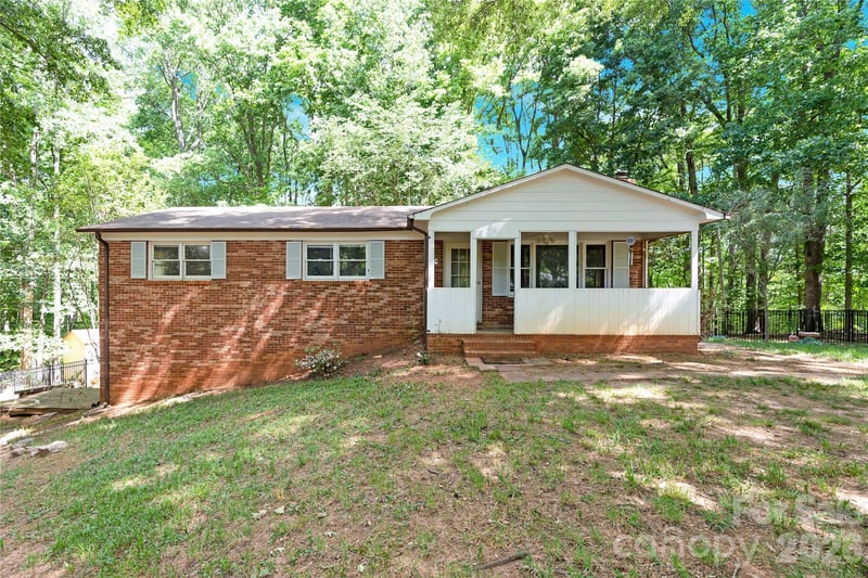 7065 Fieldcrest Lane, Denver, NC - 3 beds, 1.5 baths, 1,234 sqft - $280,000