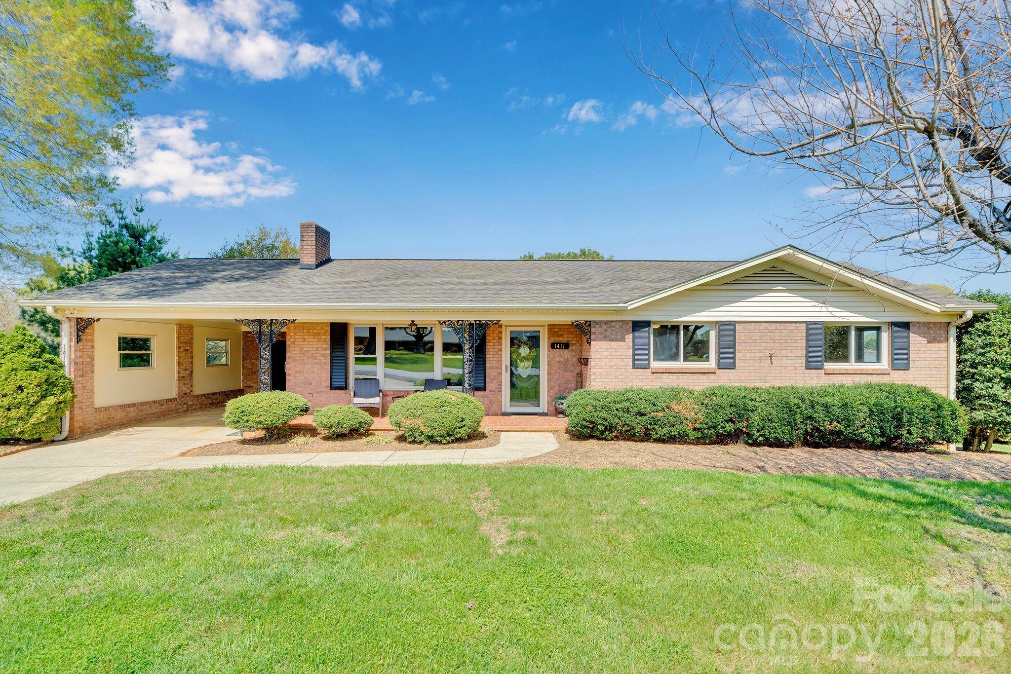 1411 E Maiden Road, Maiden, NC. property listing photo