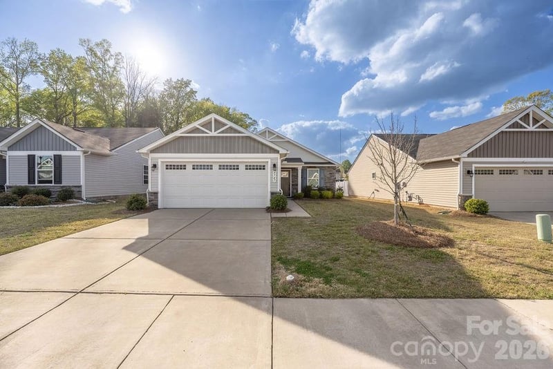 9747 Wardley Drive, Charlotte, NC - 2 beds, 2 baths, 1,176 sqft - $329,900