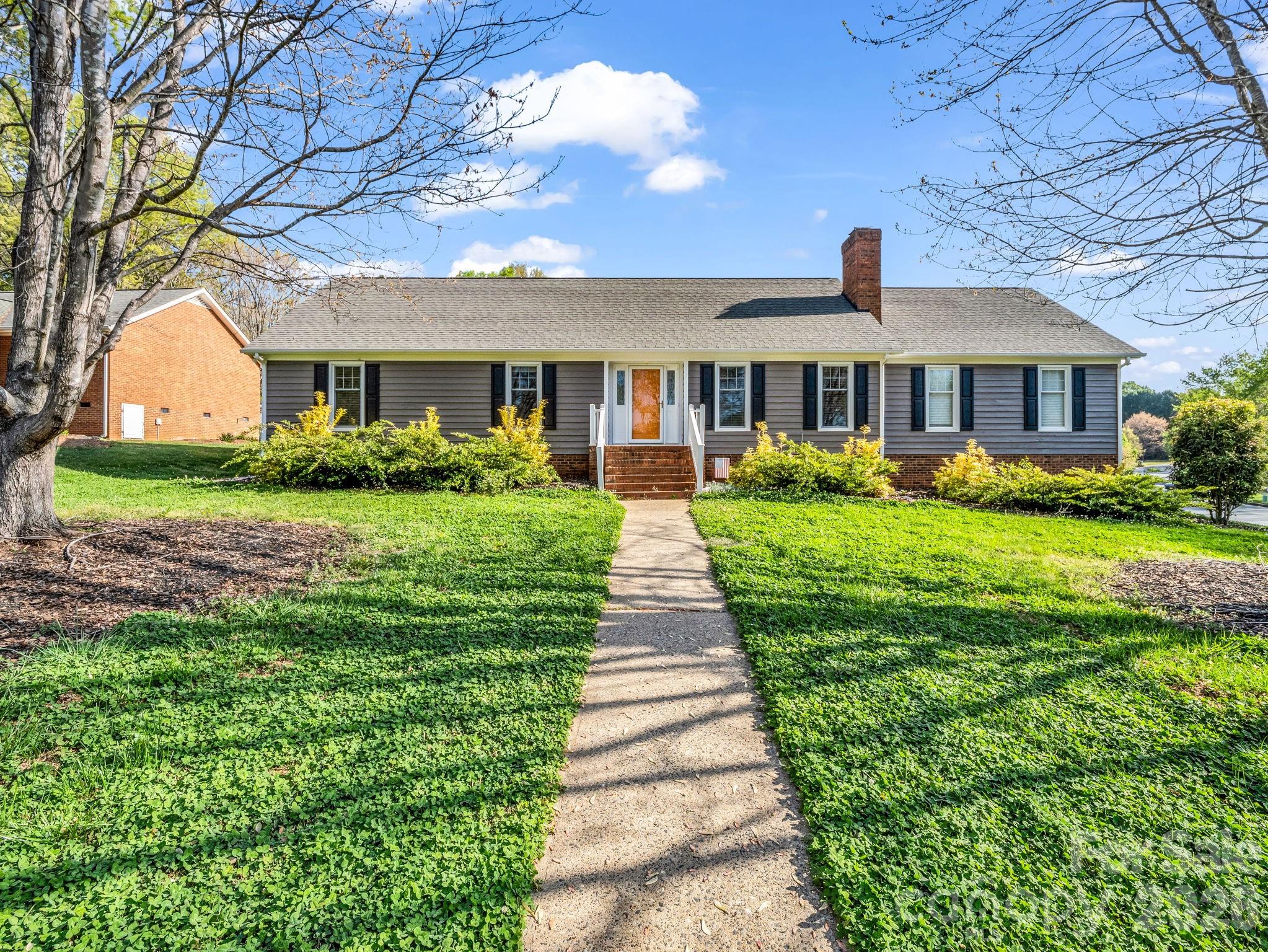 102 Knoll Court, Belmont, NC. property listing photo