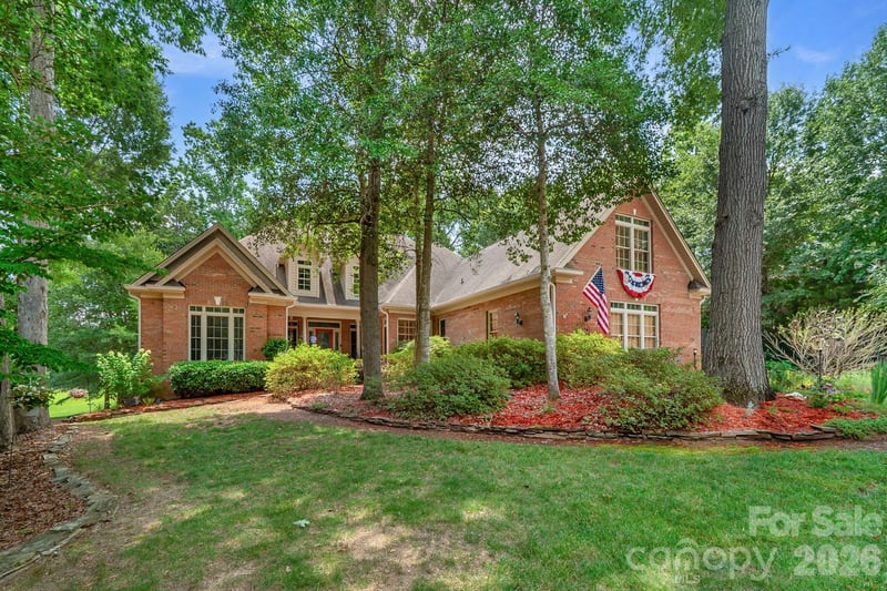 225 Highland Forest Drive, Clover, SC - 3 beds, 3.5 baths, 3,204 sqft - $674,000