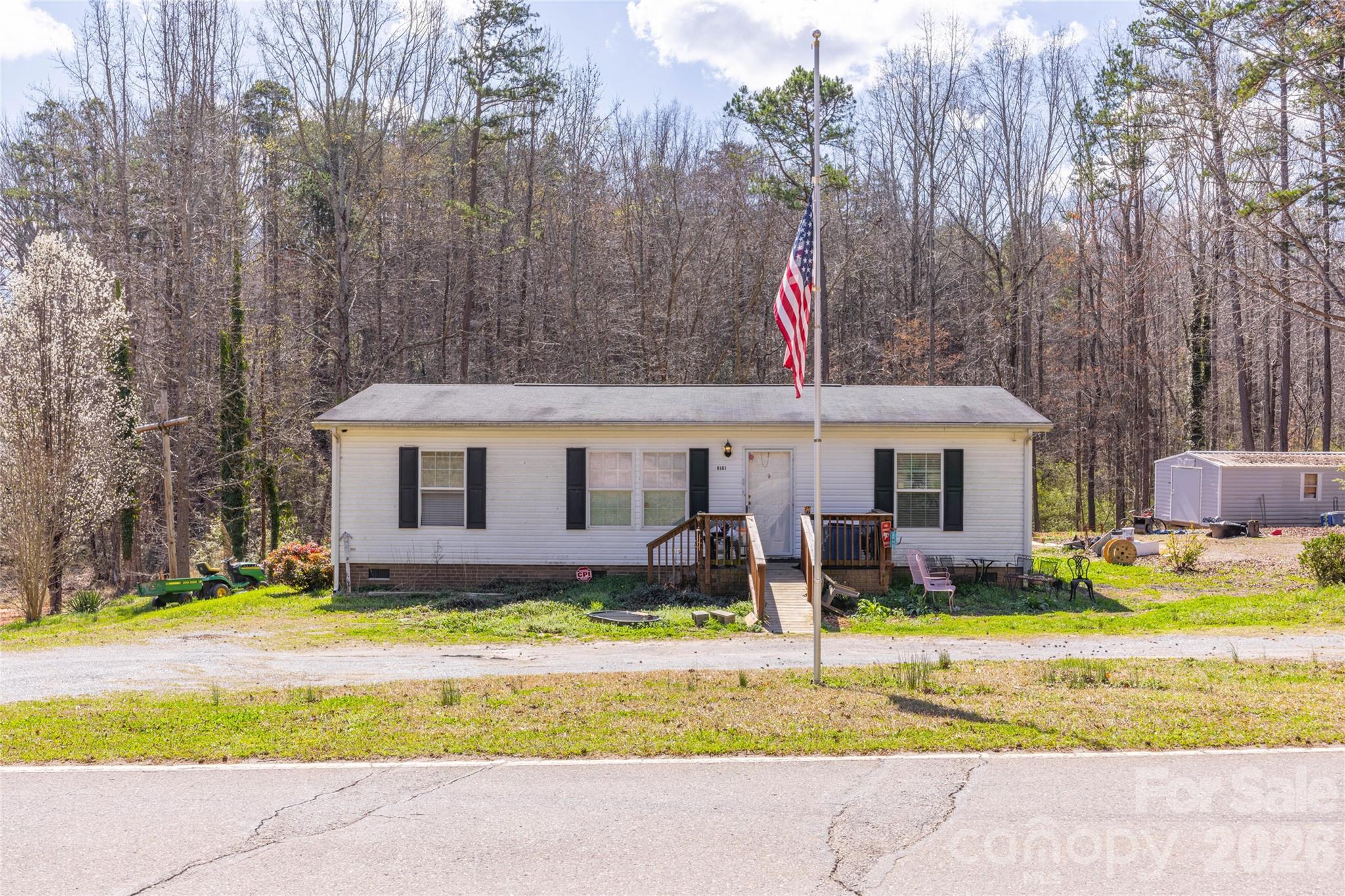 6561 Lewis, Kings Mountain, NC. property listing photo