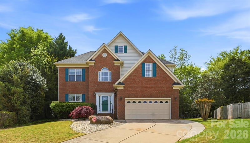 12101 Carolina Oak Circle, Charlotte, NC - 5 beds, 2.5 baths, 2,838 sqft - $479,900