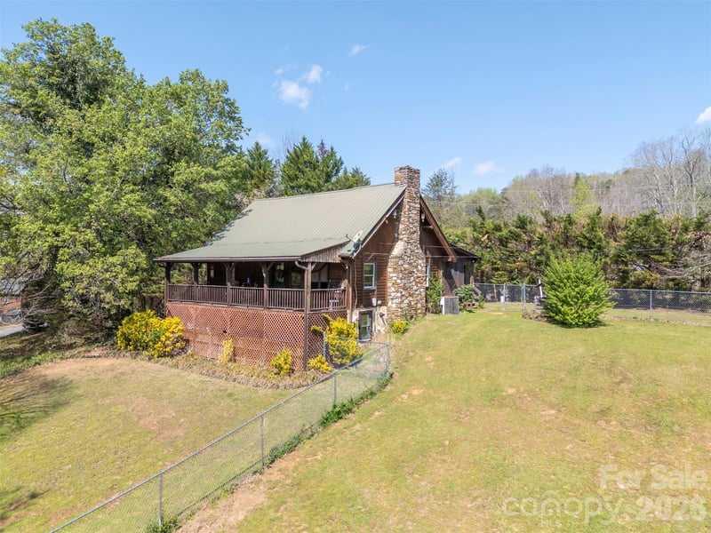 101 Cove Creek Drive, Rutherfordton, NC - 3 beds, 2 baths, 1,390 sqft - $325,900
