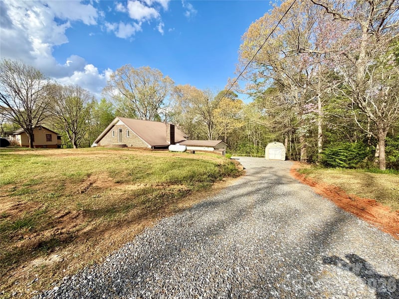 6530 Curlee Road, Conover, NC - 2 beds, 2 baths, 1,710 sqft - $269,900