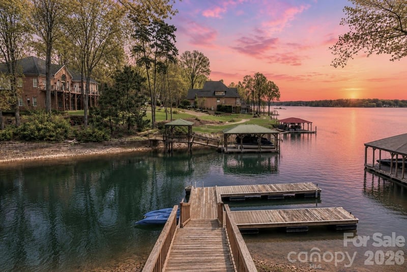 119 Shelter Cove Lane, Mooresville, NC - 4 beds, 4.5 baths, 6,016 sqft - $1,875,000