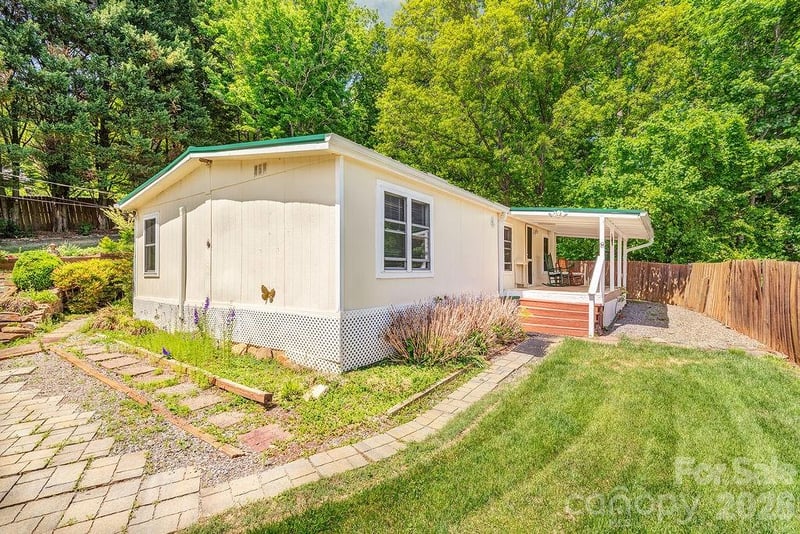 64 Haw Creek Circle, Asheville, NC - 4 beds, 2 baths, 940 sqft - $330,000