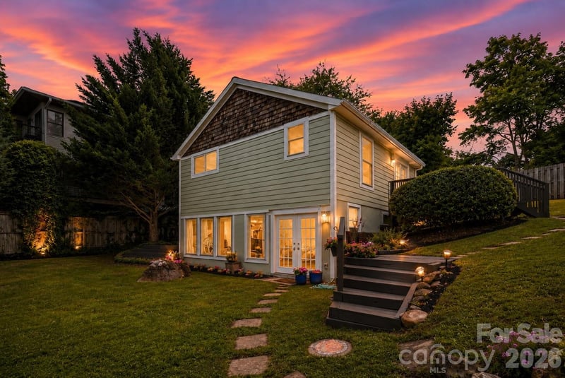 33 Madison Street, Asheville, NC - 3 beds, 2 baths, 1,470 sqft - $519,000