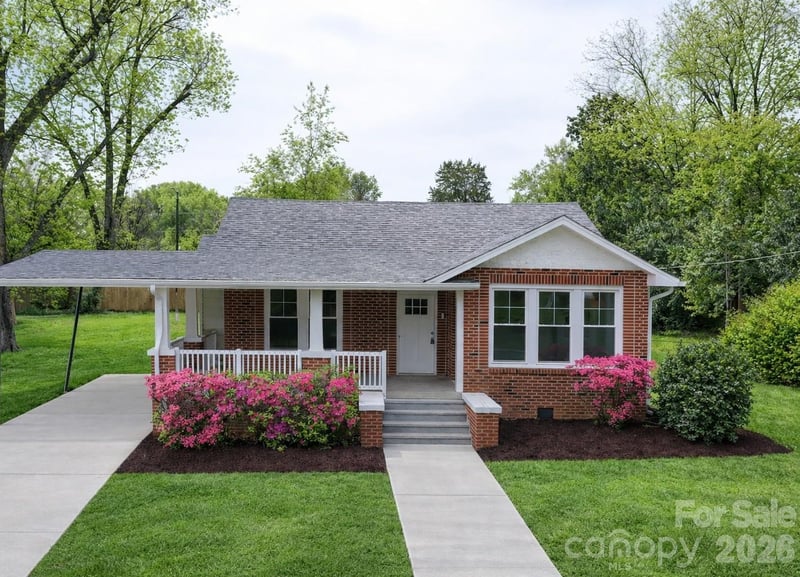 307 W Washington Avenue, Bessemer City, NC - 3 beds, 2 baths, 2,136 sqft - $325,000