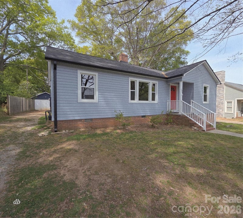 109 Brookhill Road, Shelby, NC - 2 beds, 1 bath, 1,174 sqft - $200,000