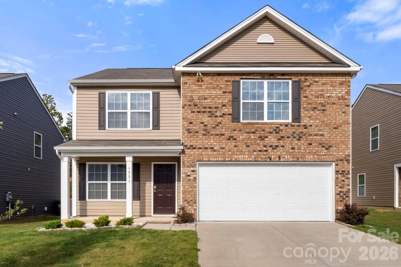 1331 Mifflin Lane, Dallas, NC - 4 beds, 2.5 baths, 2,050 sqft - $334,900
