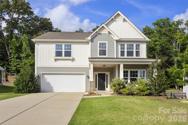 3212 Gilroy Drive, Fort Mill, SC - 5 beds, 3.5 baths, 3,258 sqft - $640,000