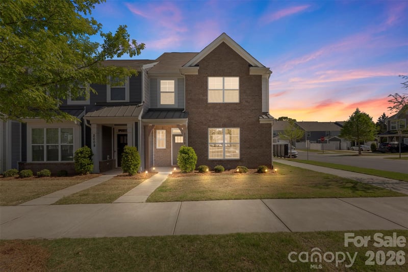 2004 Blewett Drive, Charlotte, NC - 3 beds, 2.5 baths, 2,361 sqft - $365,000