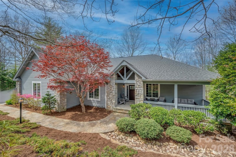 69 Old Hickory Trail, Hendersonville, NC - 3 beds, 3.5 baths, 4,222 sqft - $1,590,000
