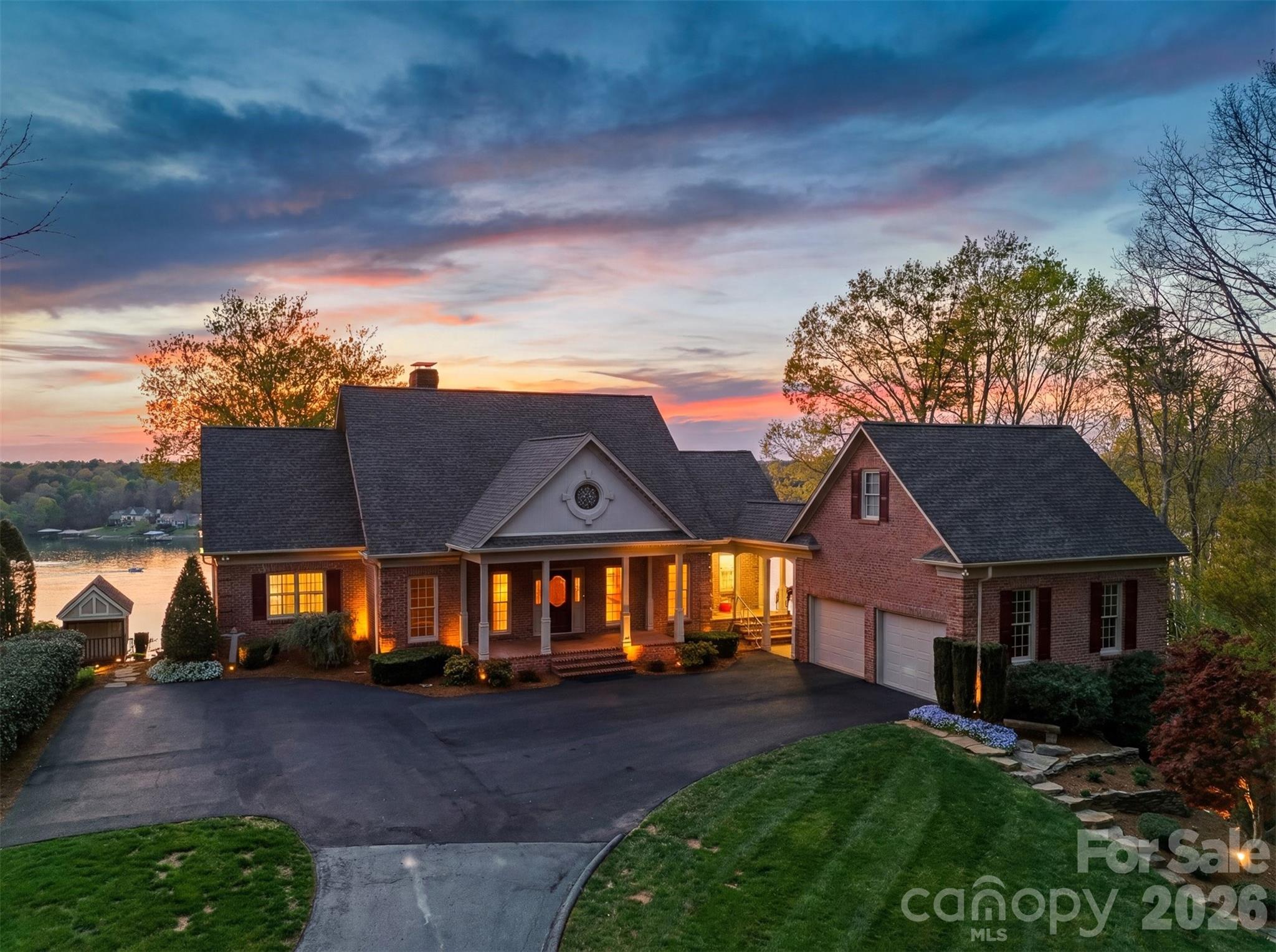 3820 8th Street Place NW, Hickory, NC. property listing photo