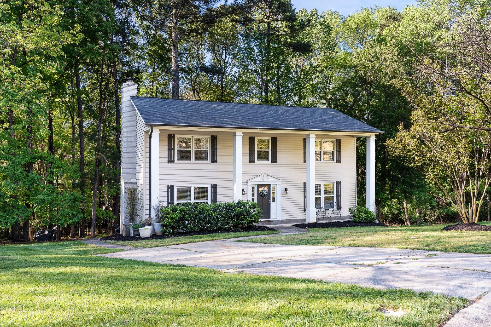 8124 Red Cap Lane, Charlotte, NC. property listing photo