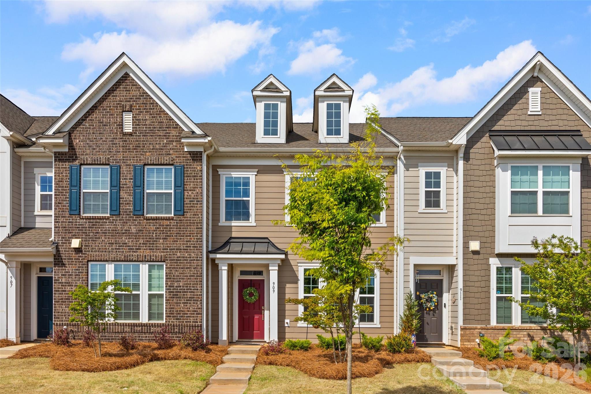 909 Cobbled, Fort Mill, SC — property listing photo 1