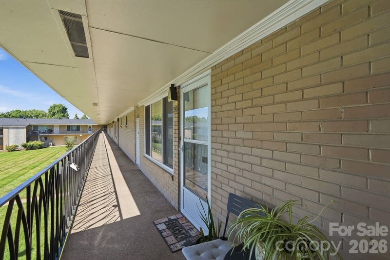 3010 Crosby Road Apt 210, Charlotte, NC - 1 bed, 1 bath, 624 sqft - $199,900