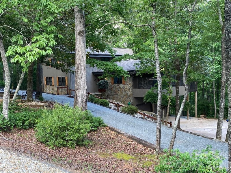 394 Jonathan Lane, Lake Lure, NC - 3 beds, 3 baths, 3,237 sqft - $719,900