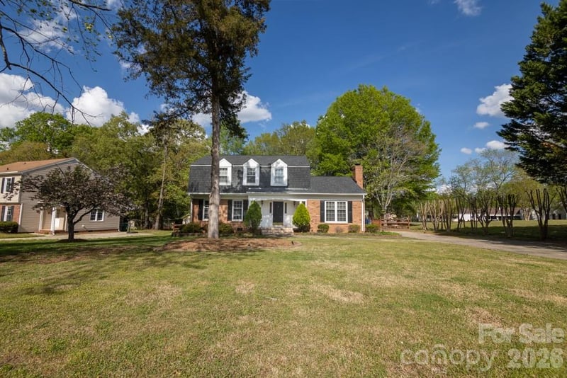 2232 Lawton Bluff Road, Charlotte, NC - 4 beds, 2.5 baths, 2,112 sqft - $529,000