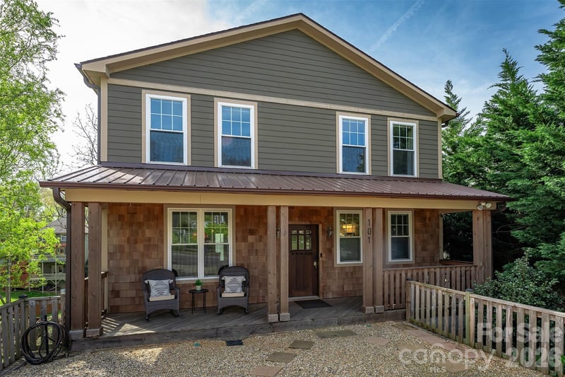 101 Courtland, Asheville, NC - 3 beds, 3 baths, 2,630 sqft - $769,000