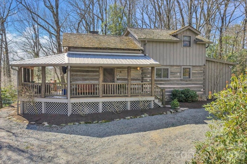 572 Skyland View Drive, Blowing Rock, NC - 2 beds, 2 baths, 1,157 sqft - $884,000