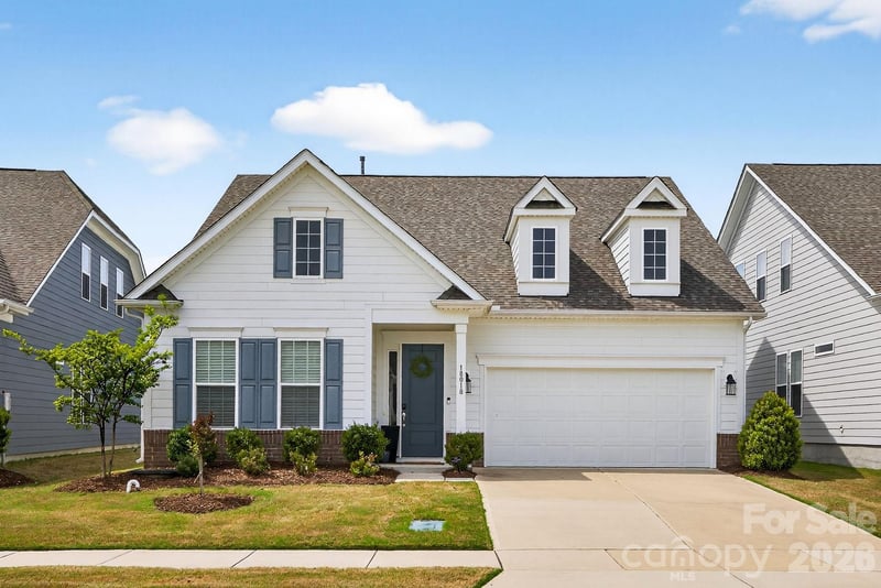 18018 Grey Mossrun Drive, Charlotte, NC - 3 beds, 3.5 baths, 2,674 sqft - $564,999