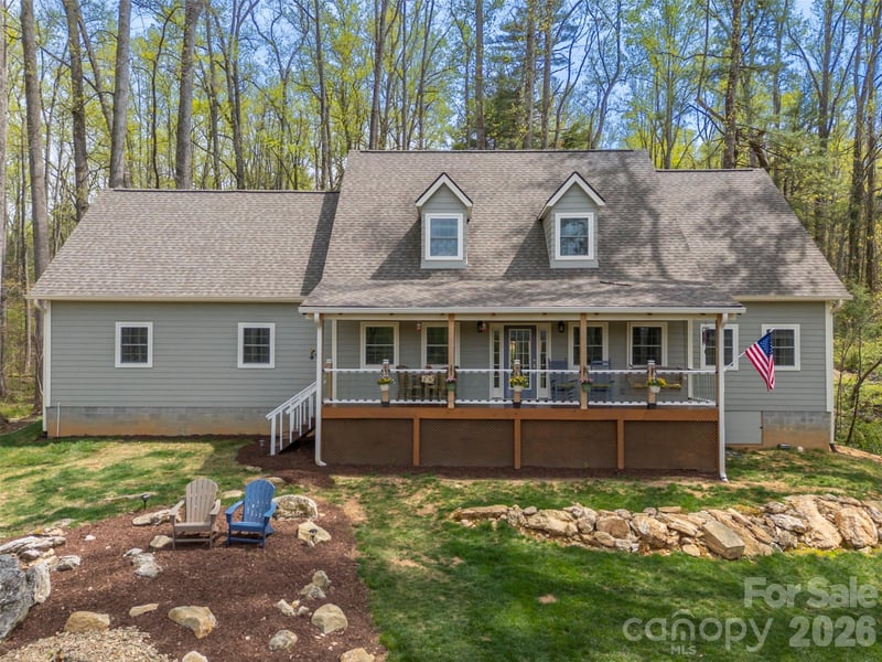 88 Pounding Mill None, Hendersonville, NC - 3 beds, 2.5 baths, 2,347 sqft - $579,900